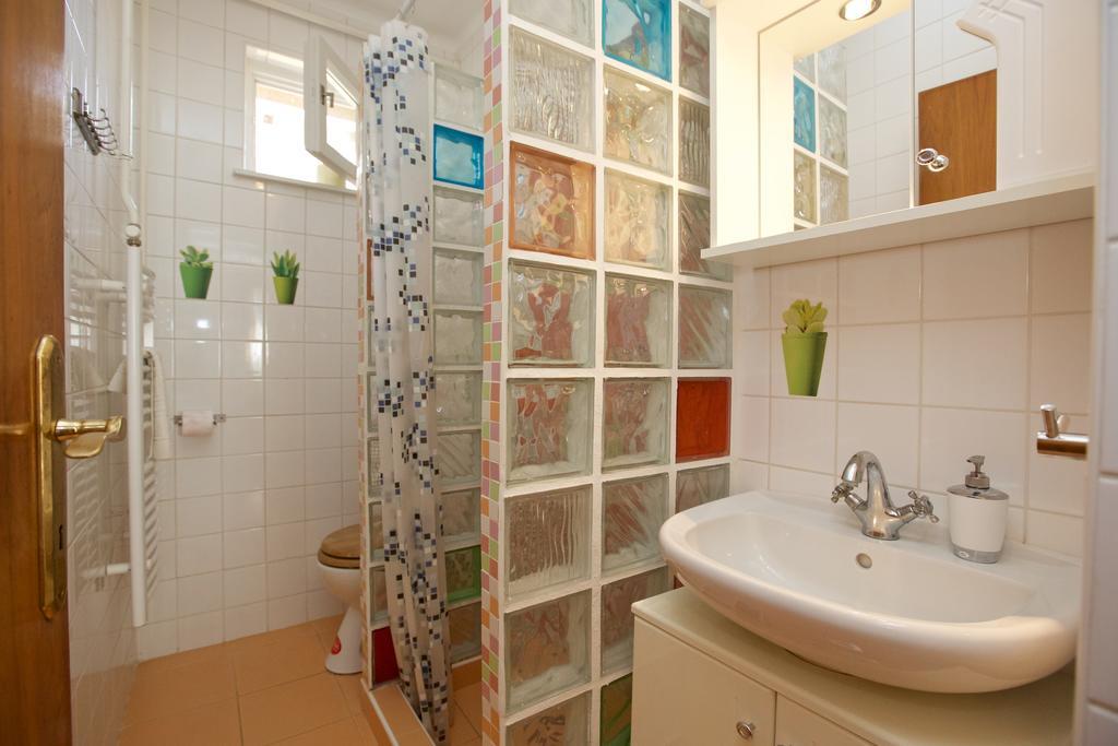 Apartment Fonix Apartmanhaz *