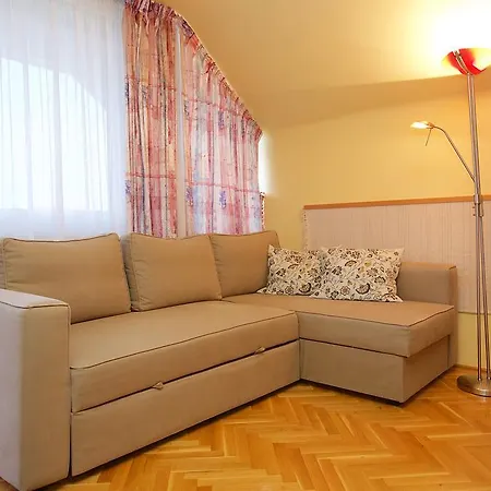 Fonix Apartmanhaz Hajduszoboszlo Exterior photo