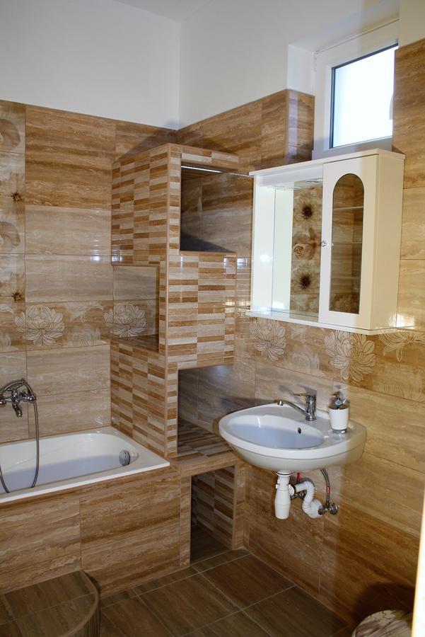 Fonix Apartmanhaz Appartement *